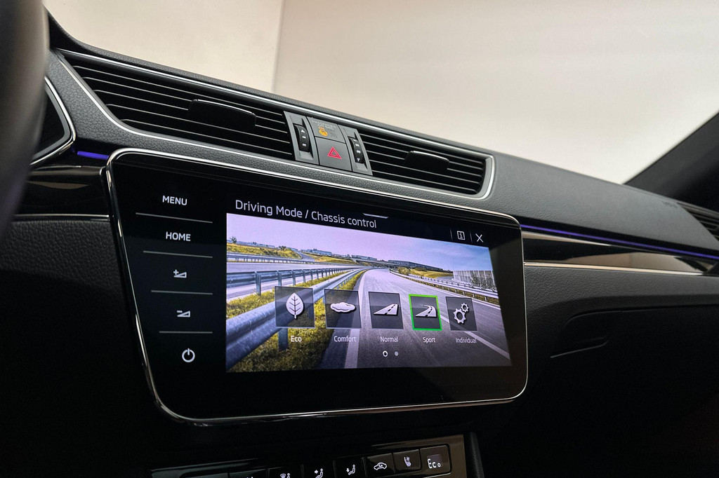 ŠKODA Superb (KBV92D) met abonnement