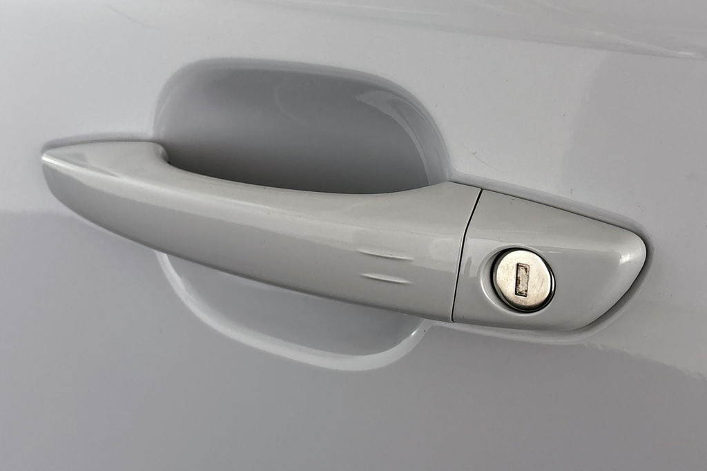 Peugeot e-2008 (HLR70V) met abonnement