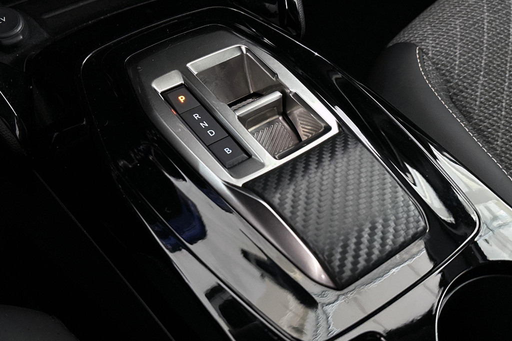 Peugeot e-2008 (HLR70V) met abonnement