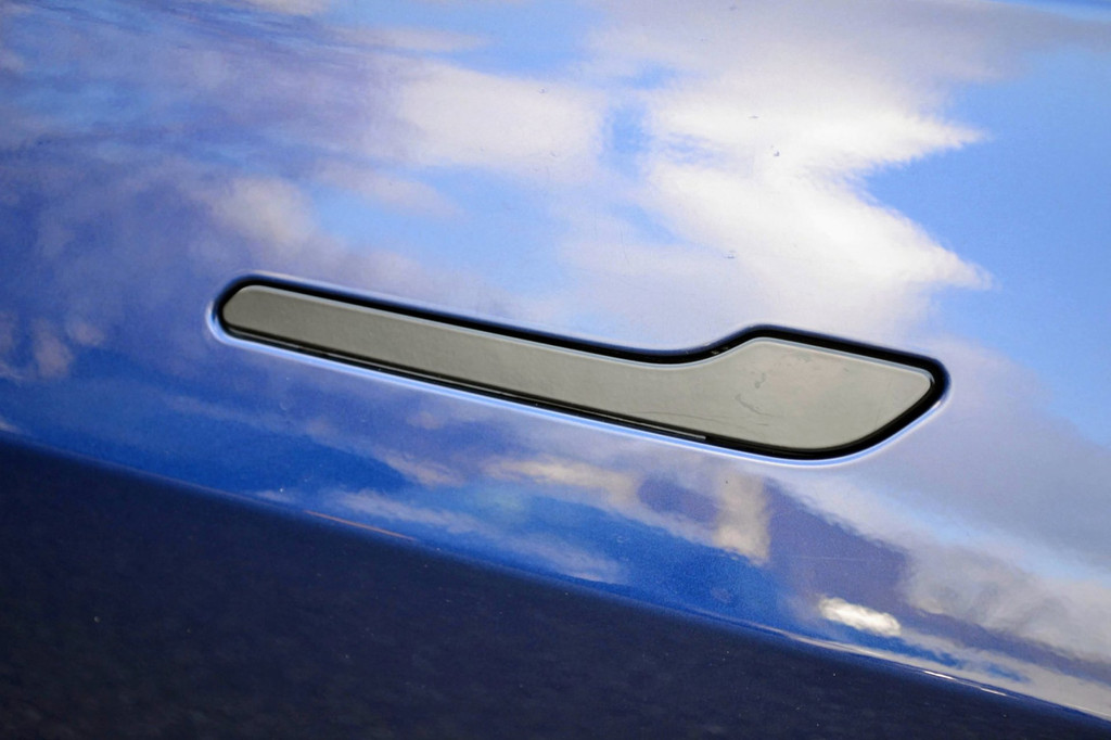 Tesla Model 3 AWD (K267FT) met abonnement