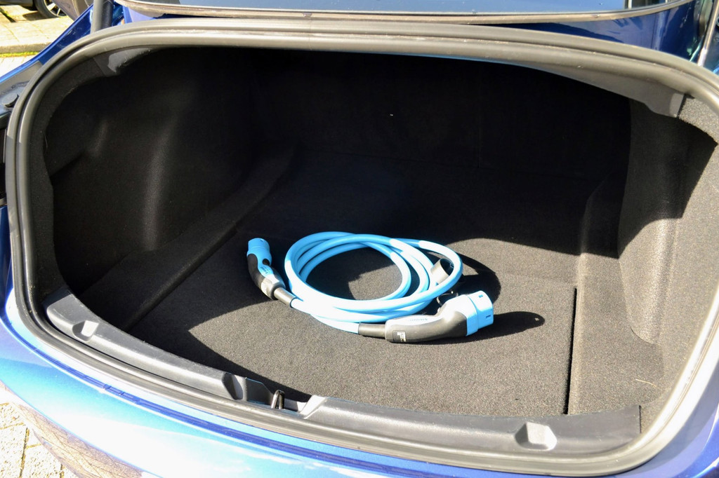 Tesla Model 3 AWD (K267FT) met abonnement