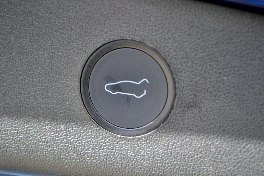 Tesla Model 3 AWD (K267FT) met abonnement