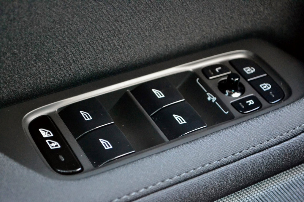 Polestar 2 (K048SH) met abonnement