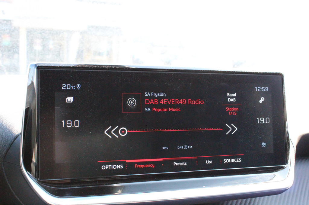 Peugeot 2008 (K417RD) met abonnement