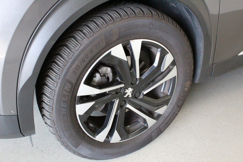 Peugeot 2008 (K417RD) met abonnement