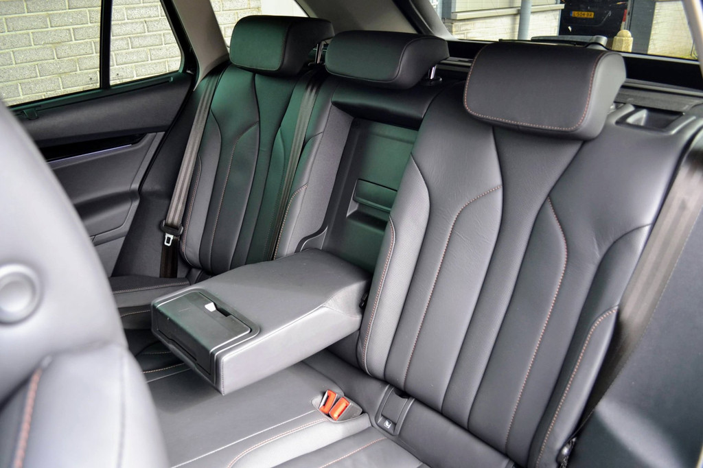 ŠKODA ENYAQ iV (L234NP) met abonnement