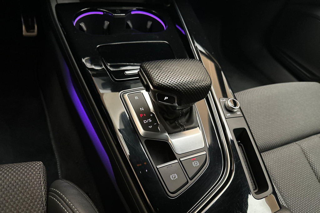 Audi A4 (P094GB) met abonnement