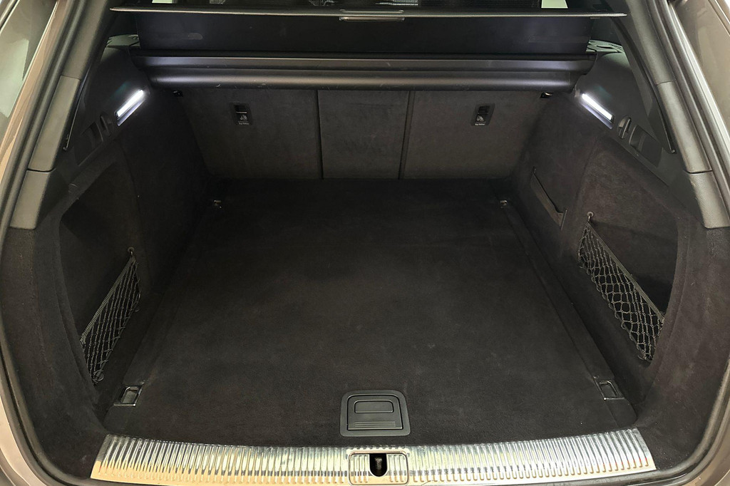 Audi A4 (P094GB) met abonnement