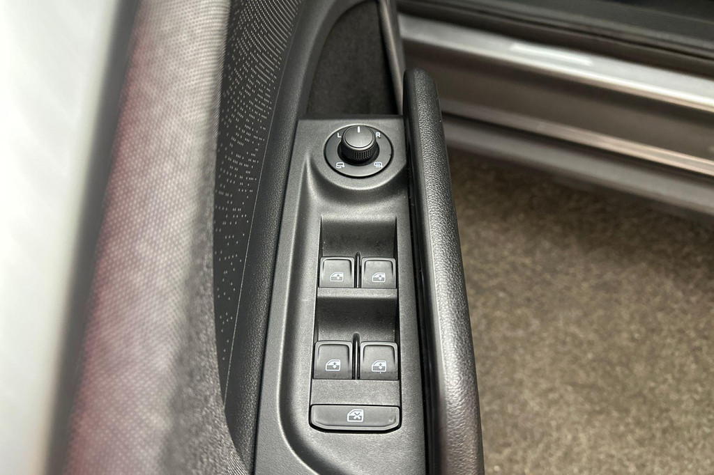 ŠKODA ENYAQ iV (S375JN) met abonnement