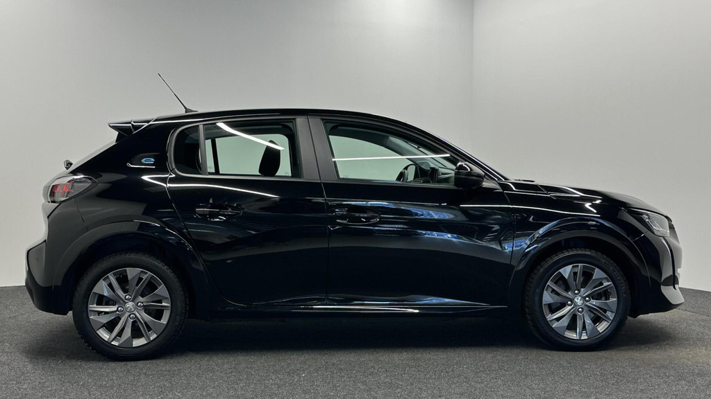 Peugeot e-208 (T829DD) met abonnement