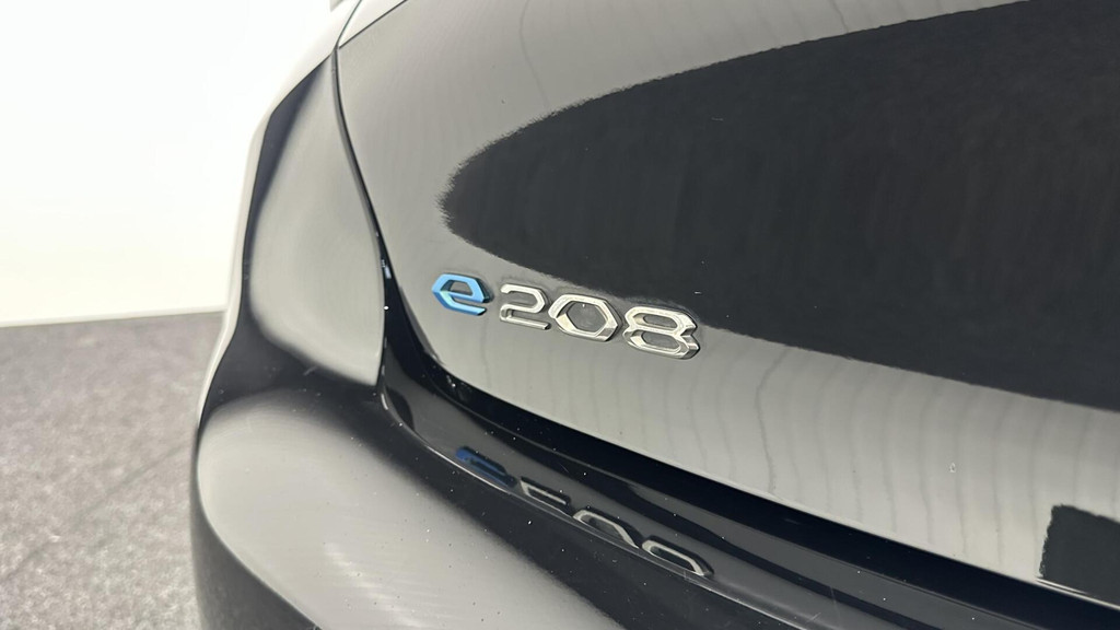 Peugeot e-208 (T829DD) met abonnement