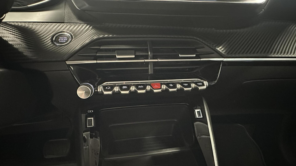 Peugeot e-208 (T829DD) met abonnement