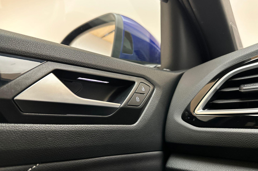 Volkswagen T-Roc (KBN08B) met abonnement