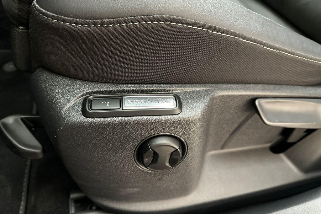 Volkswagen T-Roc (KBN08B) met abonnement