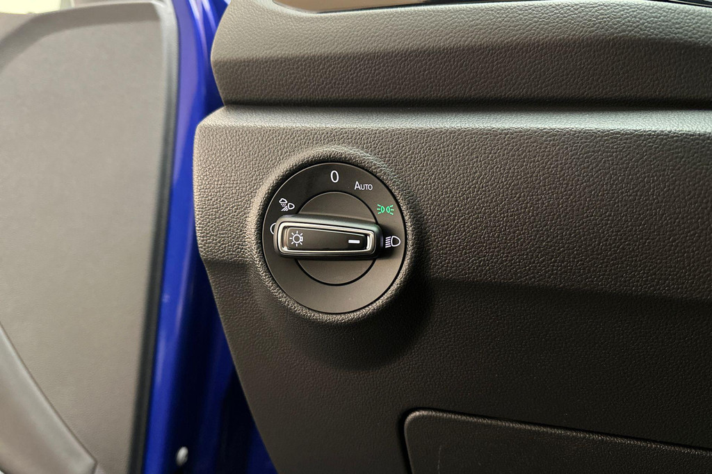 Volkswagen T-Roc (KBN08B) met abonnement