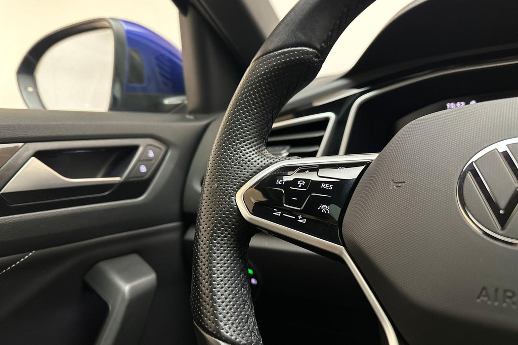 Volkswagen T-Roc (KBN08B) met abonnement