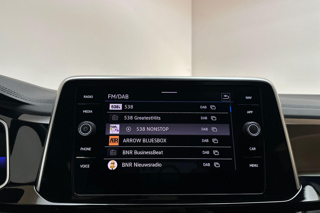 Volkswagen T-Roc (KBN08B) met abonnement