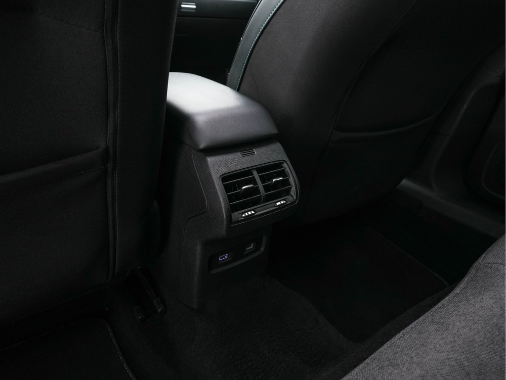 Citroën Ë-C4 (S730SP) met abonnement