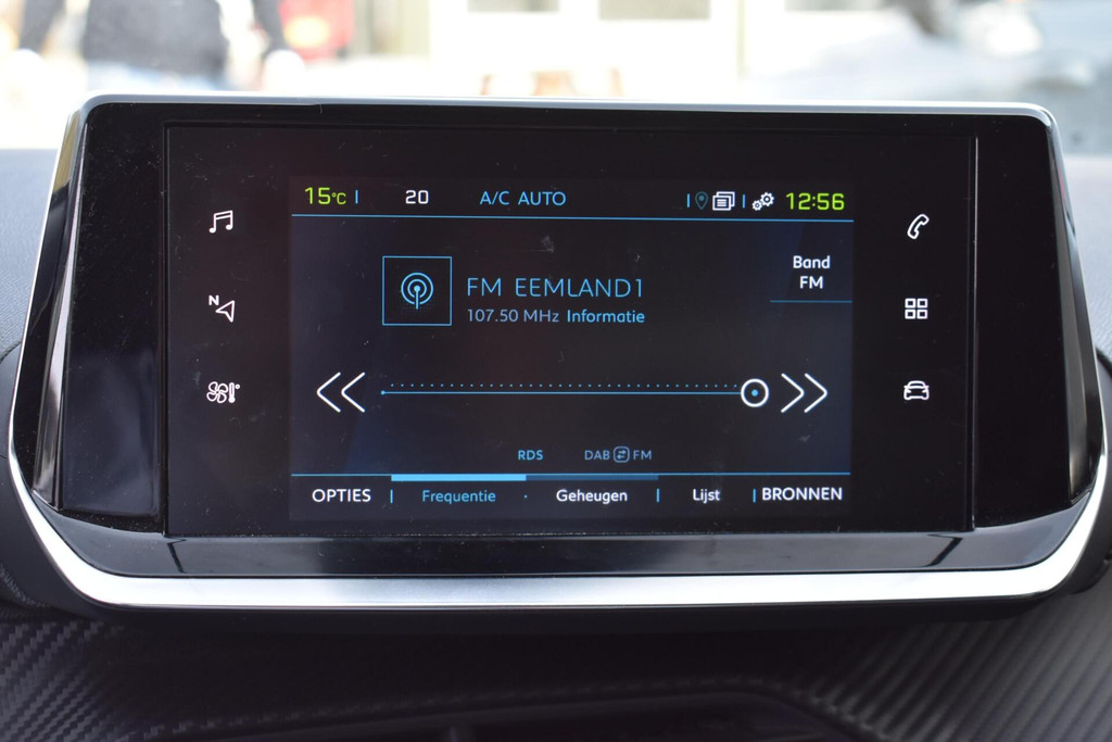 Peugeot e-208 (X078TK) met abonnement