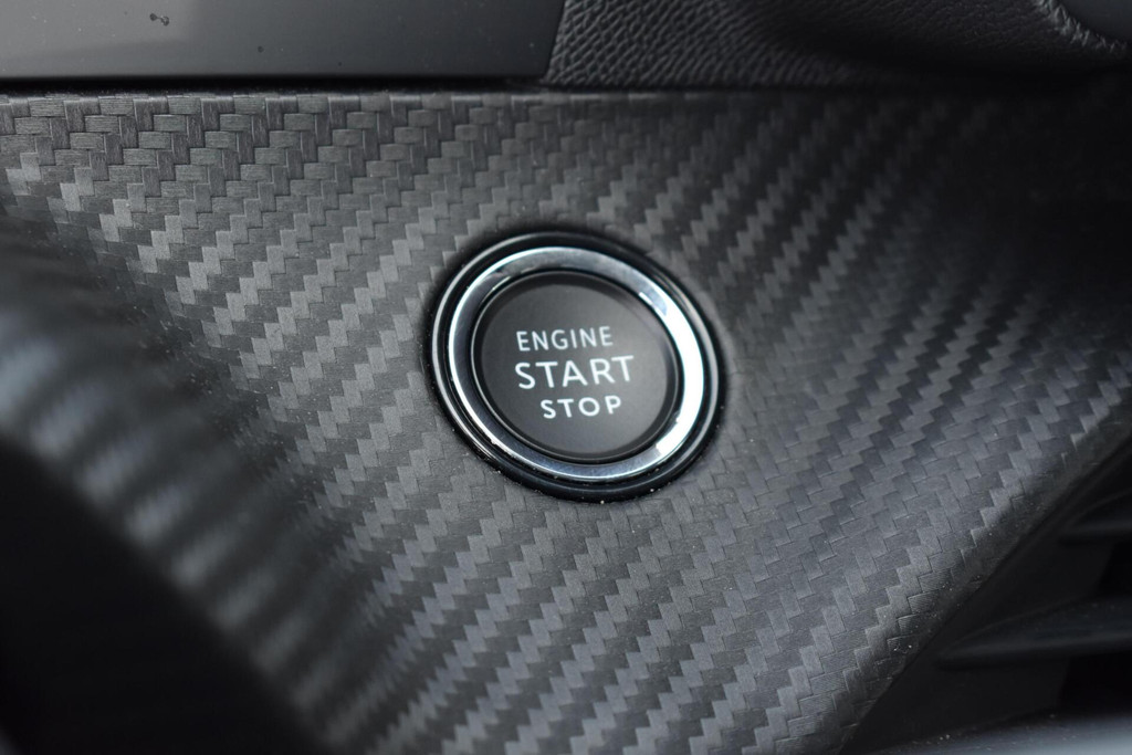 Peugeot e-208 (X078TK) met abonnement