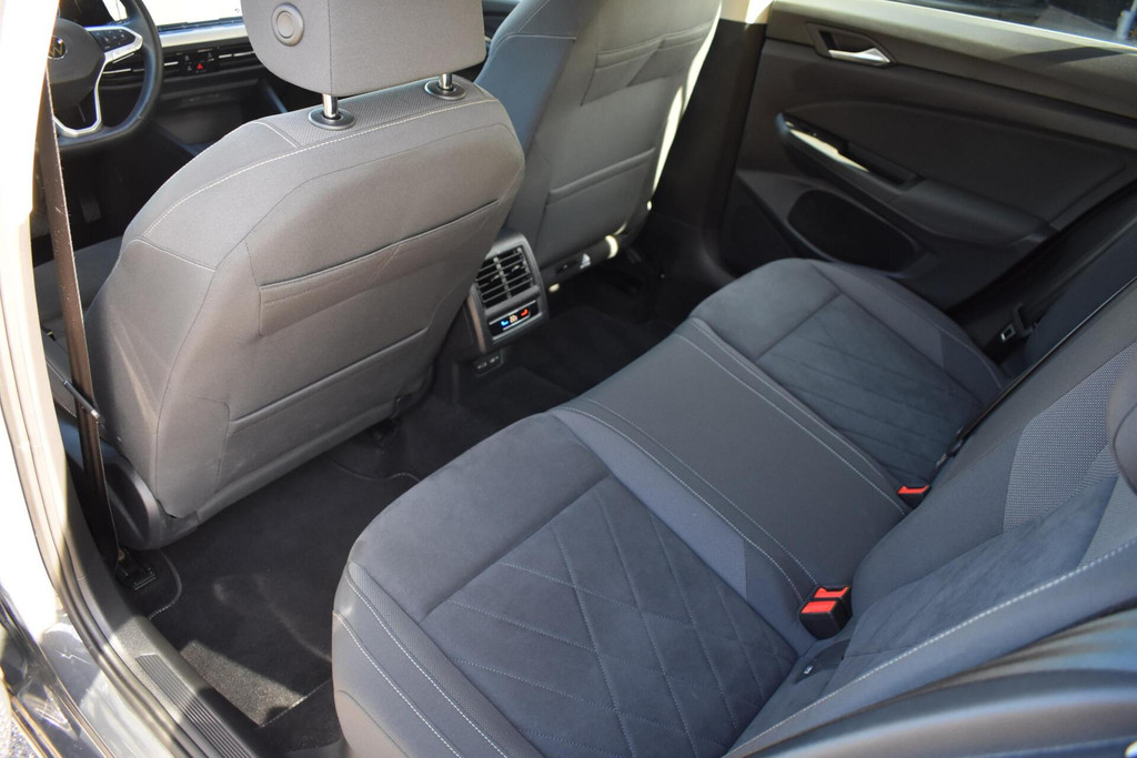 Volkswagen GOLF Variant (N332RZ) met abonnement