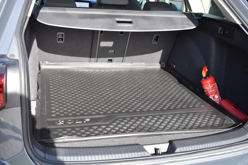 Volkswagen GOLF Variant (N332RZ) met abonnement