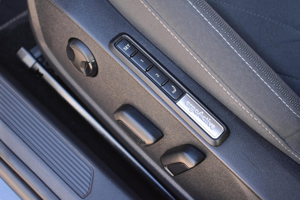 Volkswagen GOLF Variant (N332RZ) met abonnement