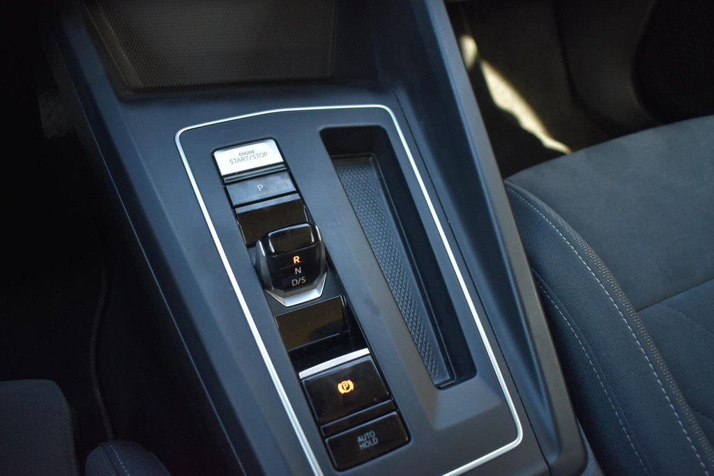 Volkswagen GOLF Variant (N332RZ) met abonnement