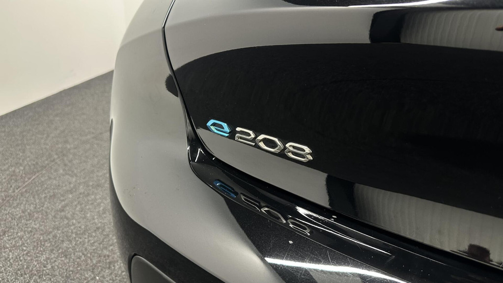 Peugeot e-208 (N277RN) met abonnement
