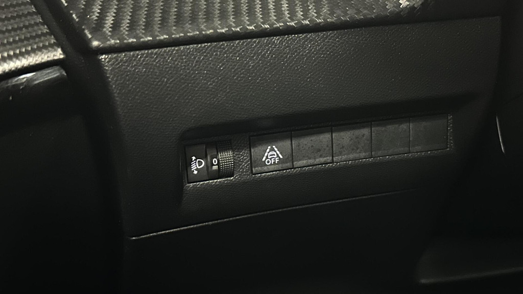 Peugeot e-208 (N277RN) met abonnement