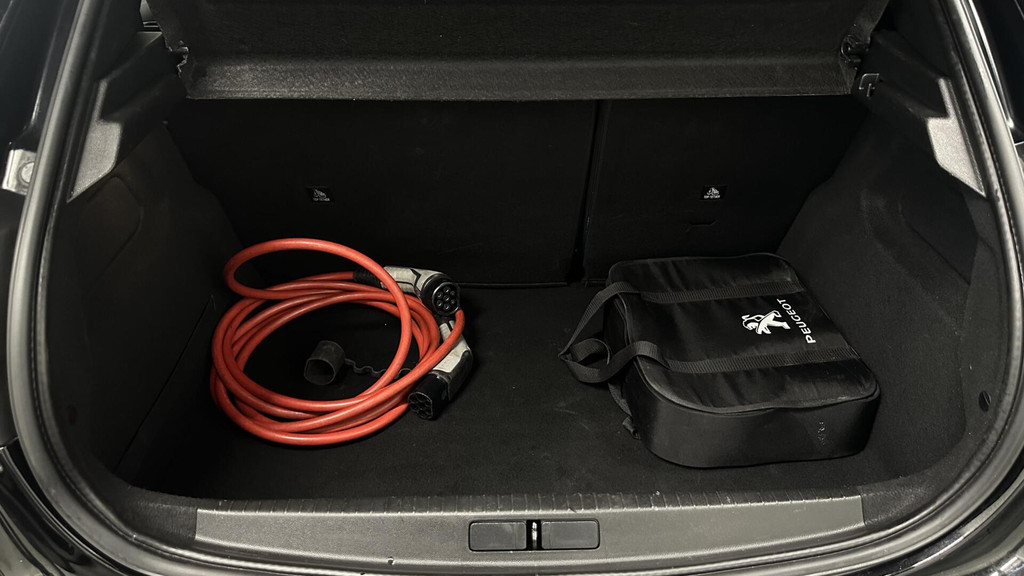 Peugeot e-208 (N277RN) met abonnement