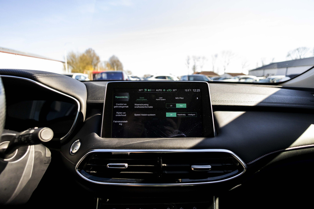 MG EHS (KBB45F) met abonnement