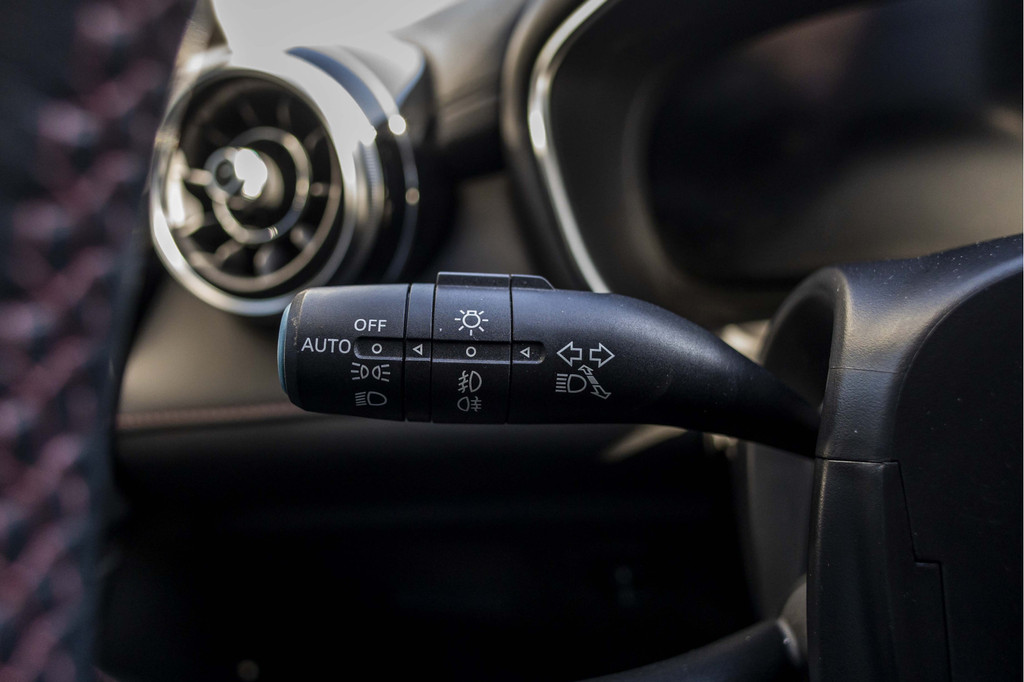 MG EHS (KBX35F) met abonnement