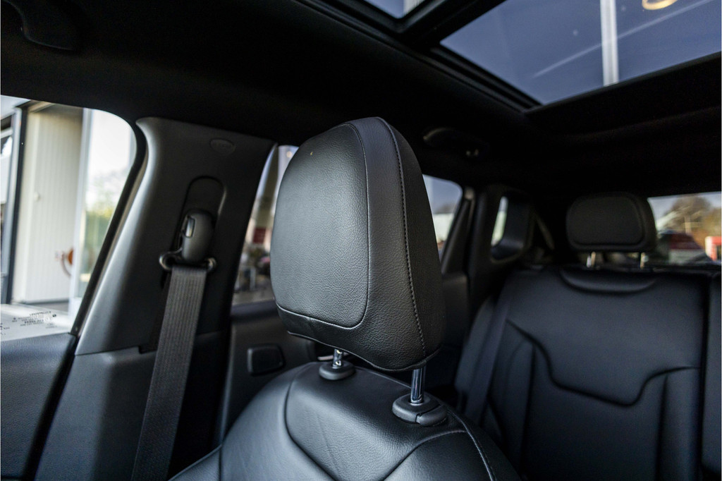 Jeep Compass (JZV40B) met abonnement