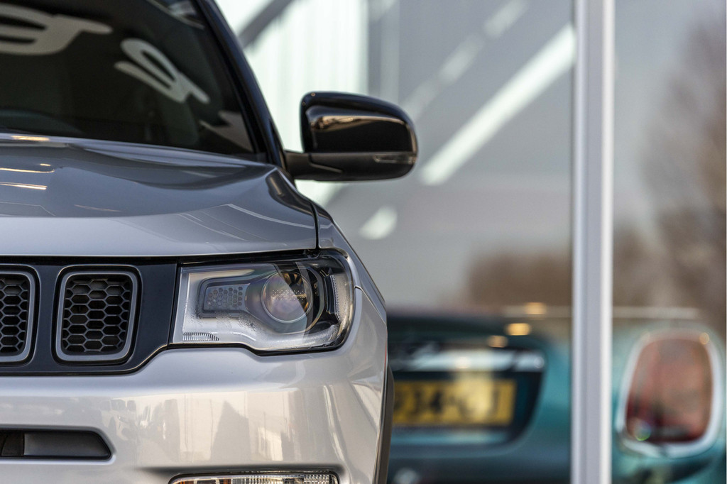 Jeep Compass (JZV40B) met abonnement