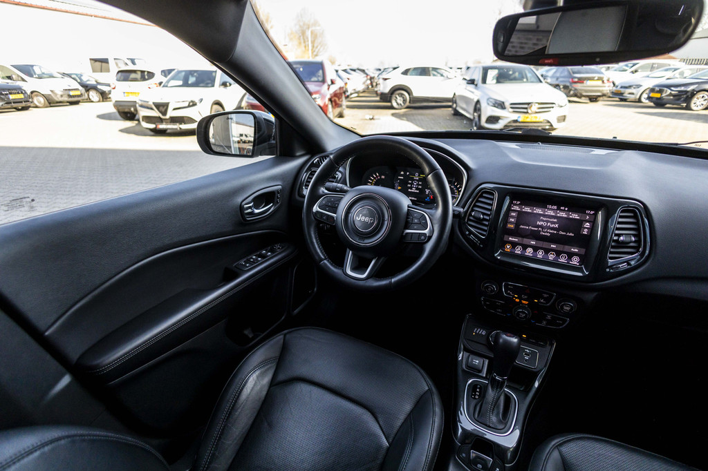 Jeep Compass (JZV40B) met abonnement