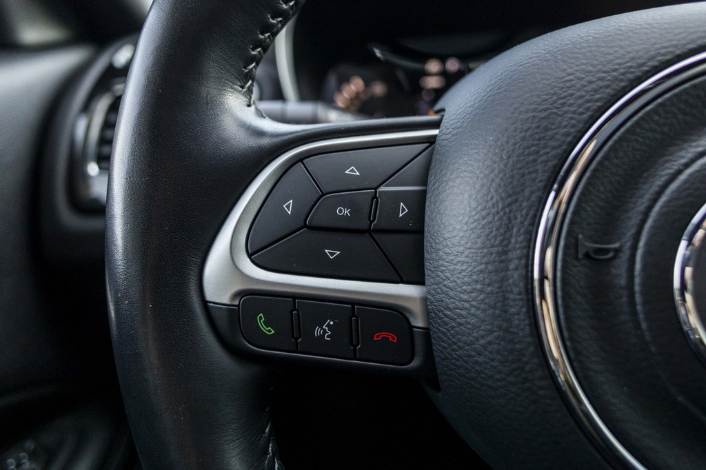 Jeep Compass (JZV40B) met abonnement