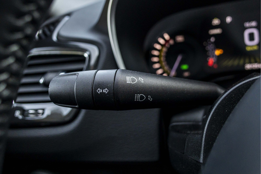 Jeep Compass (JZV40B) met abonnement