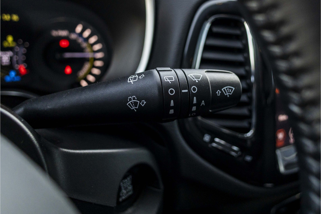 Jeep Compass (JZV40B) met abonnement