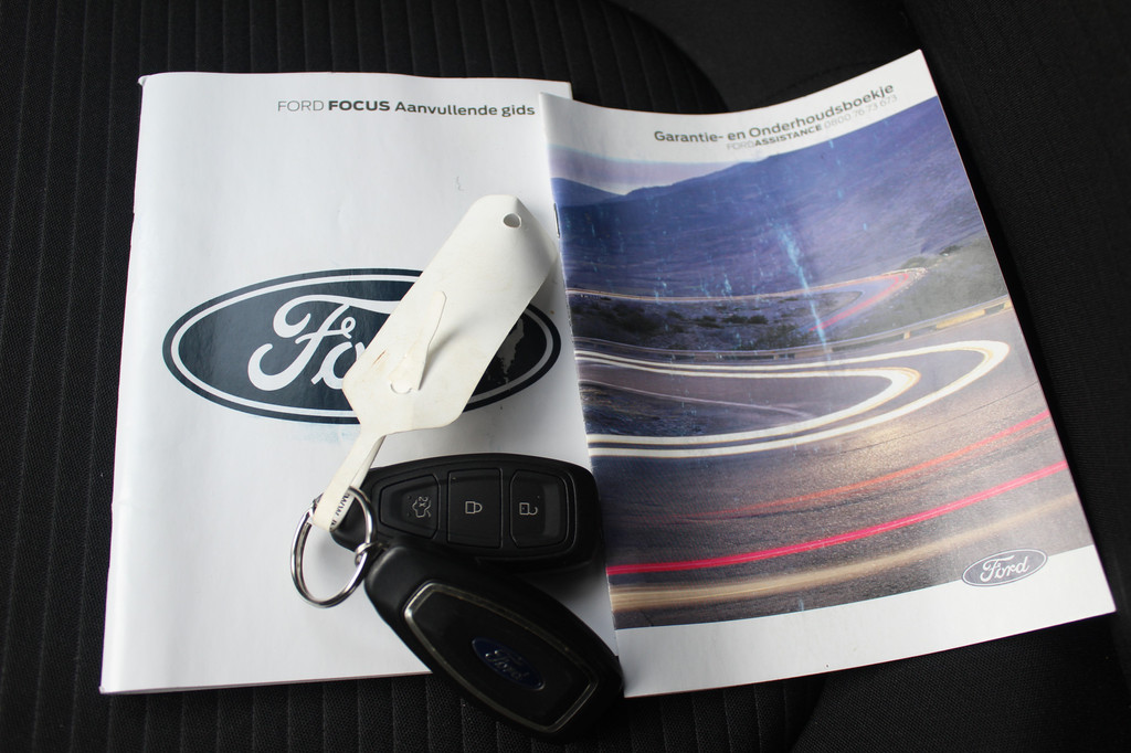 Ford Focus (S365FL) met abonnement