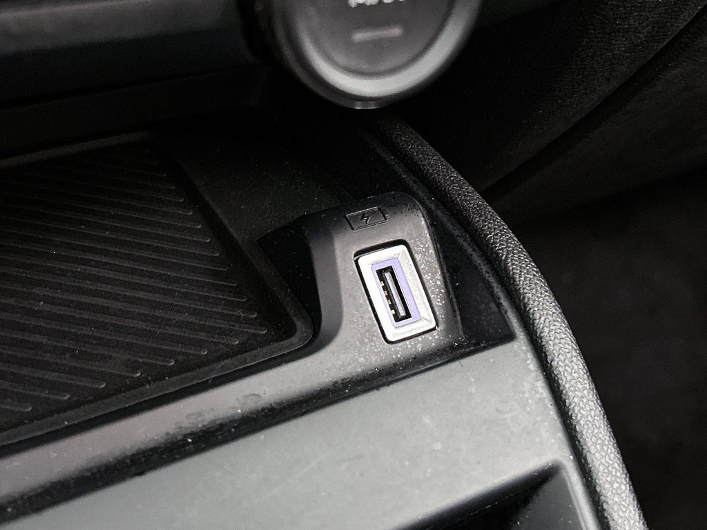 Citroën C4 (KBZ96F) met abonnement