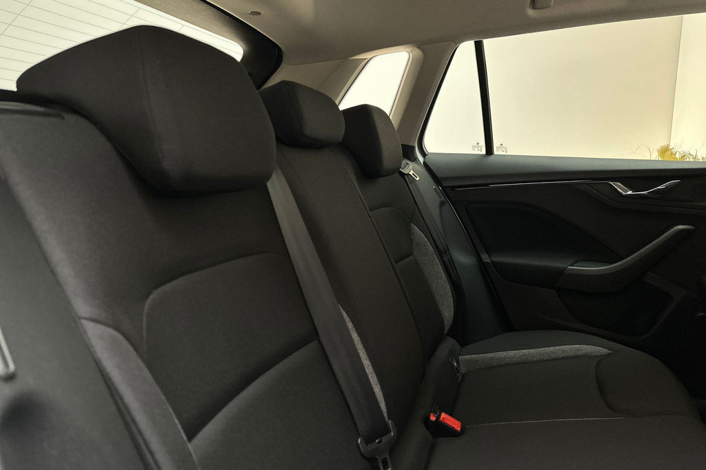 ŠKODA Kamiq (P899FB) met abonnement