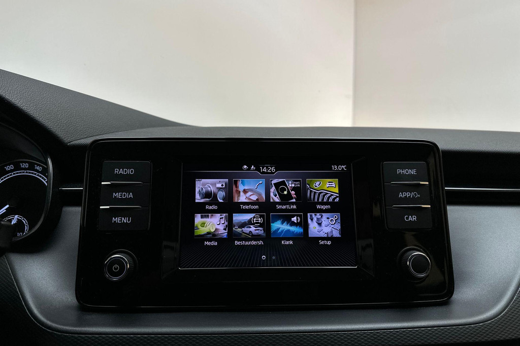 ŠKODA Kamiq (P899FB) met abonnement