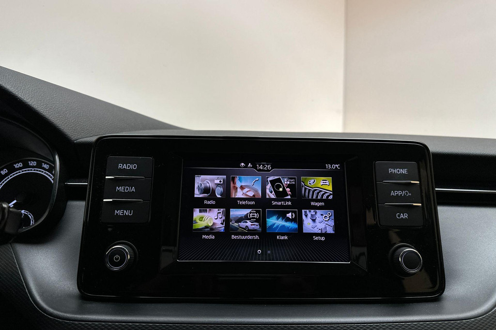 ŠKODA Kamiq (P899FB) met abonnement