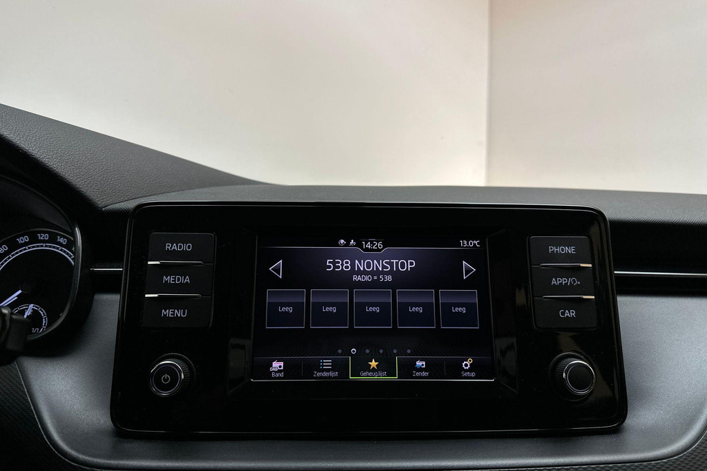 ŠKODA Kamiq (P899FB) met abonnement