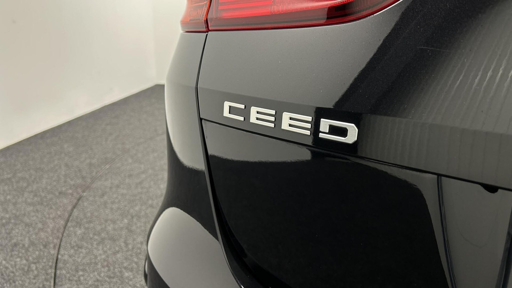 Kia Ceed Sportswagon (GBK75J) met abonnement