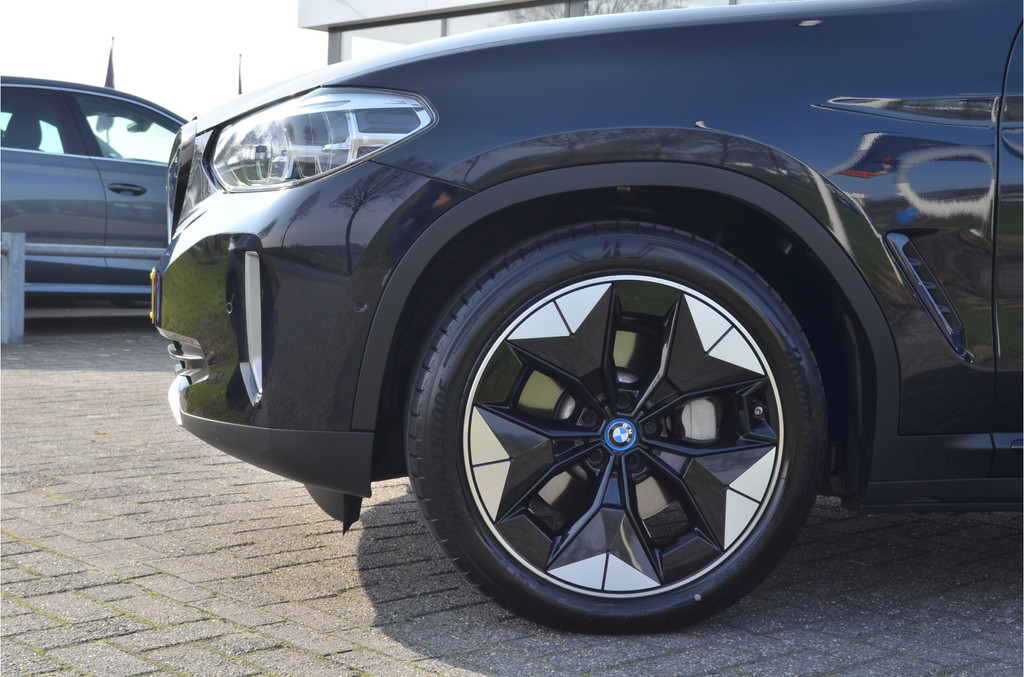 BMW iX3 (L719XT) met abonnement