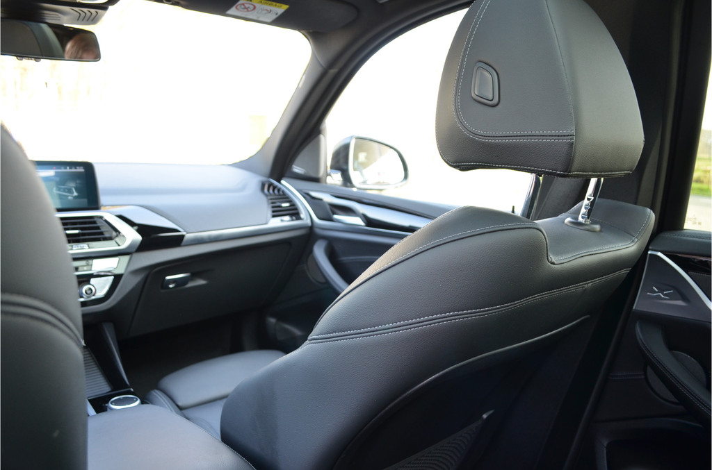 BMW iX3 (L719XT) met abonnement