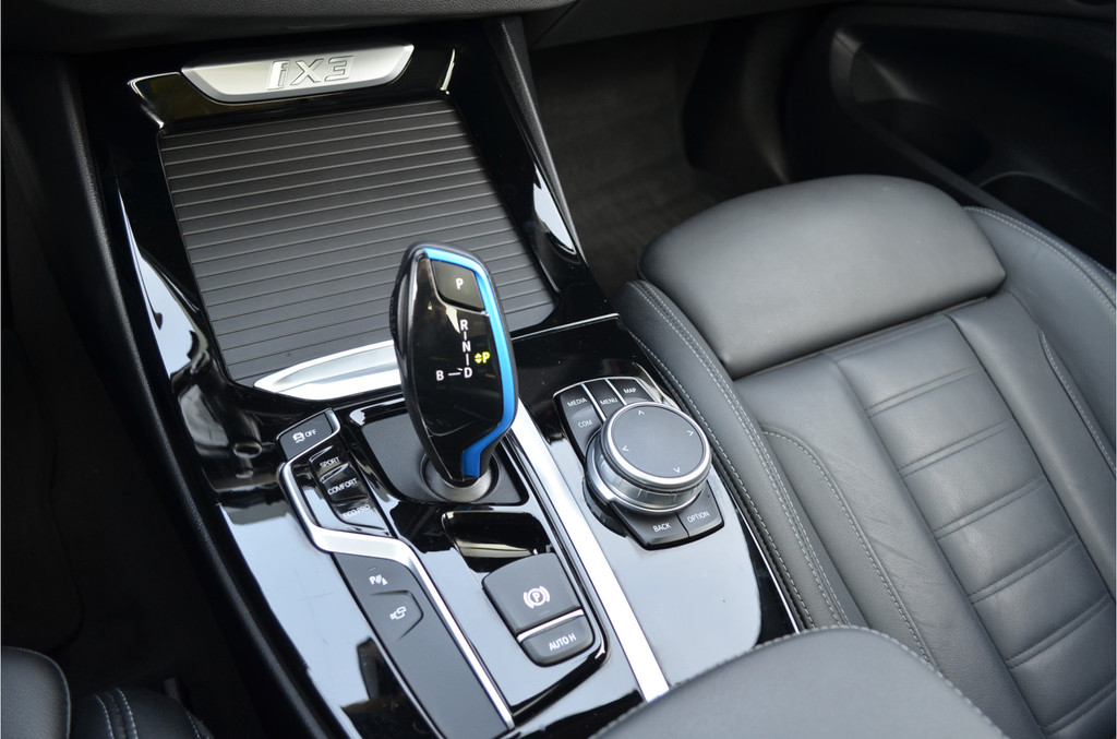 BMW iX3 (L719XT) met abonnement