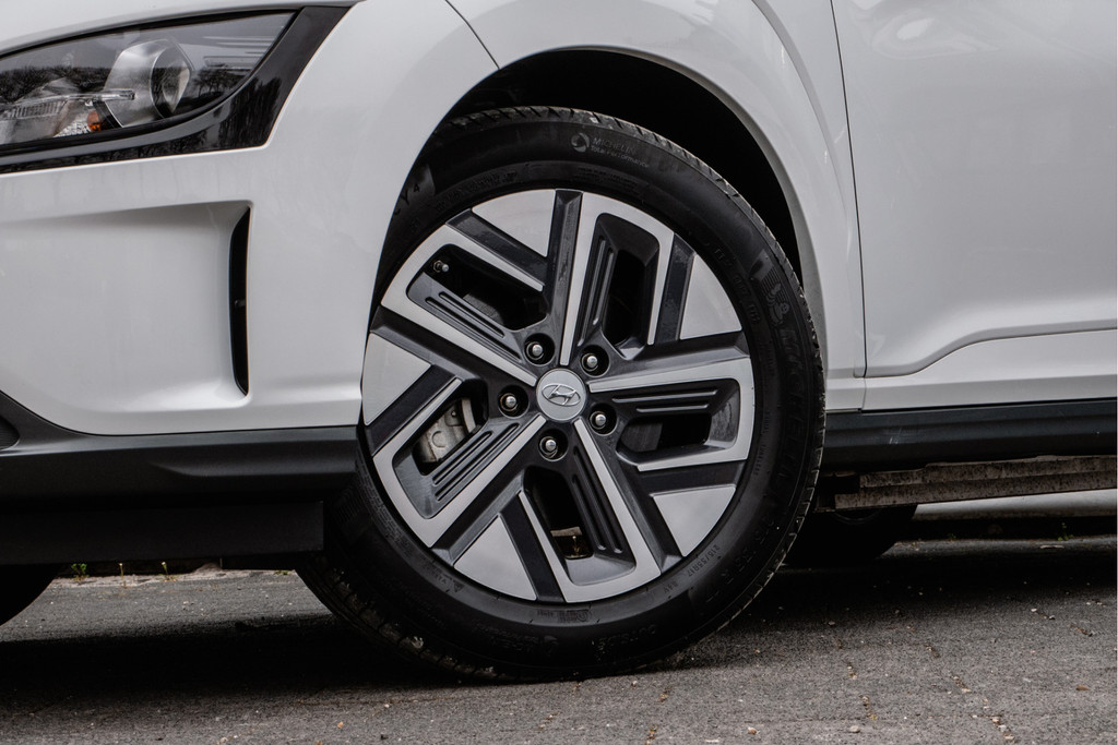 Hyundai Kona (R811RR) met abonnement